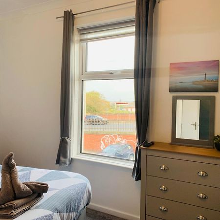 The Whitehouse Holiday Apartments Blackpool Bagian luar foto