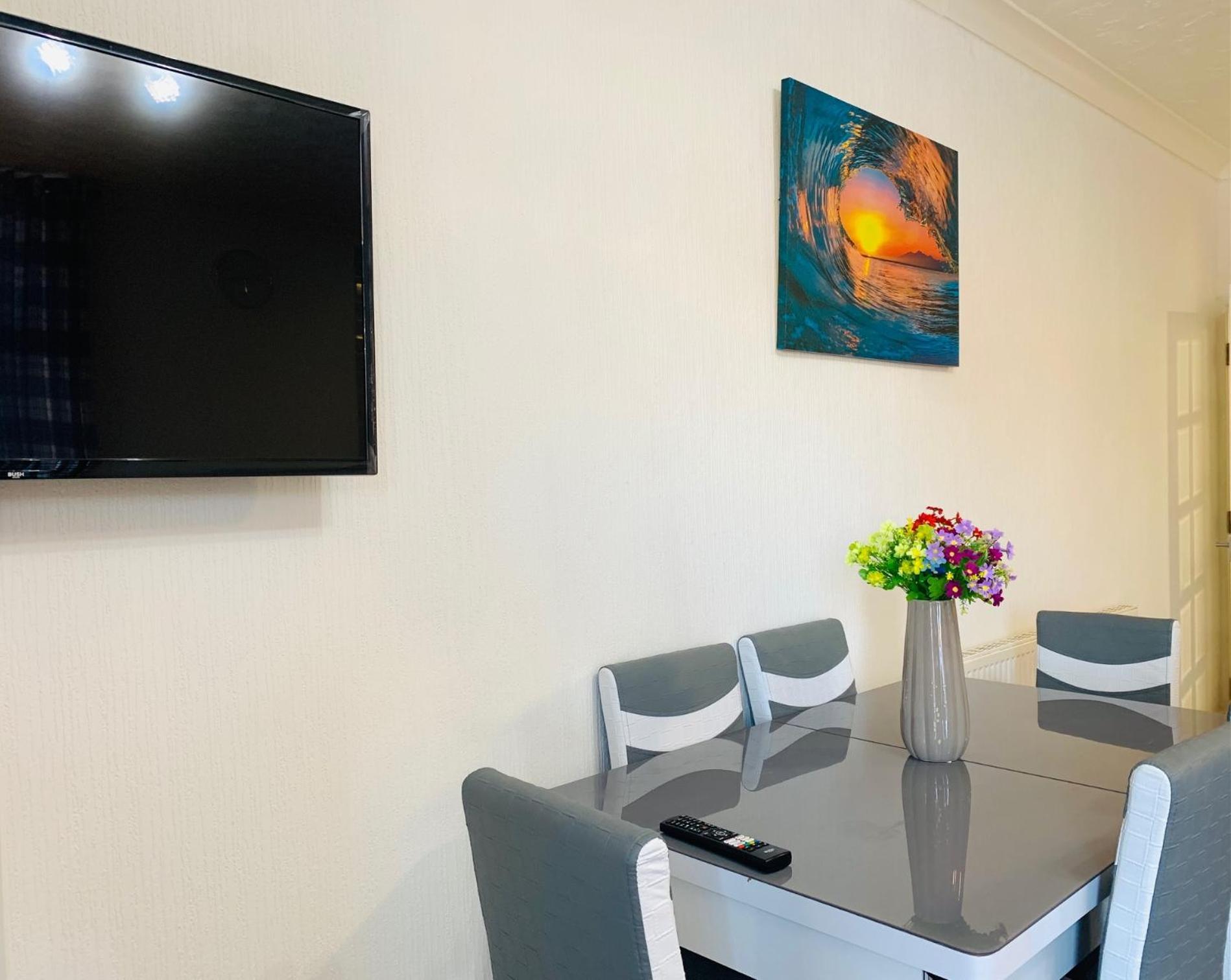 The Whitehouse Holiday Apartments Blackpool Bagian luar foto
