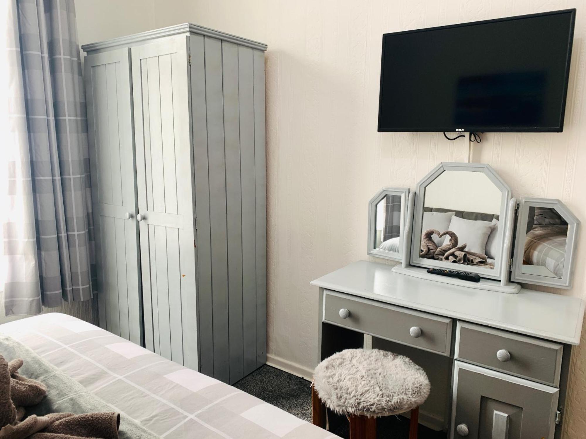 The Whitehouse Holiday Apartments Blackpool Bagian luar foto