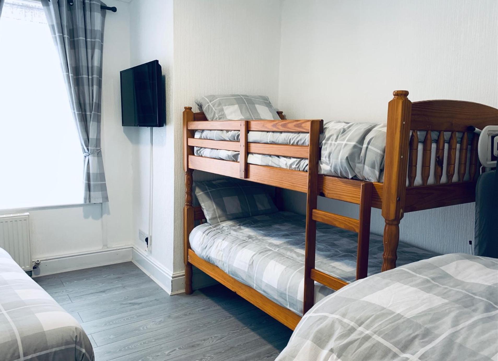 The Whitehouse Holiday Apartments Blackpool Bagian luar foto